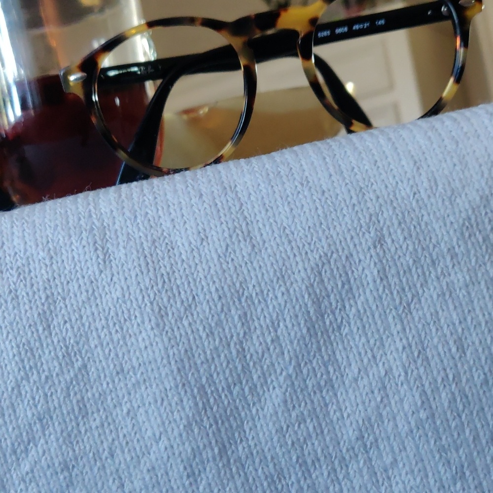 Glasses - Picture 3 of 4
